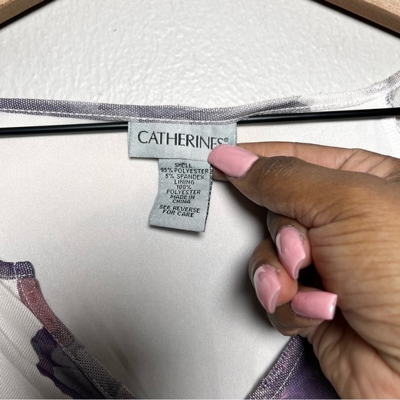 Catherines Women Top 2X White Purple Floral Split Neck 3/4 Sleeve Stretch Mesh - Picture 3 of 8